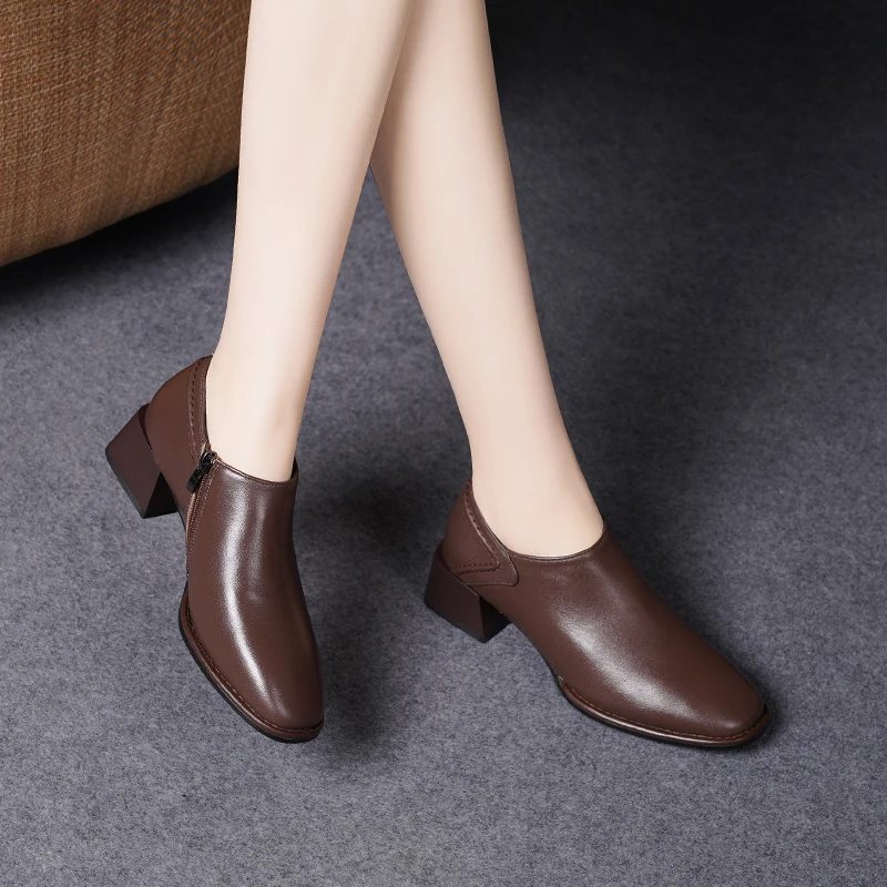 

Новинка Осень-зима 2023, мягкие кожаные туфли на среднем каблуке в британском стиле с глубоким вырезом, 1113