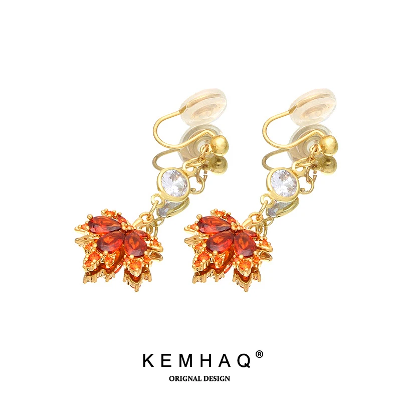 Осенние и зимние серьги с красным кленовым листом. Элегантные