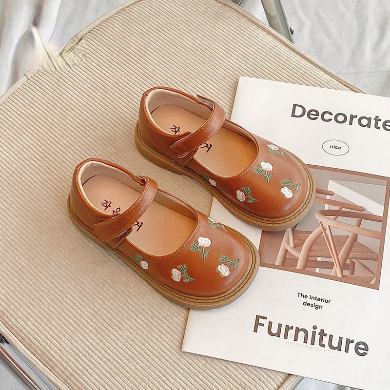 Кожаные туфли для девочек