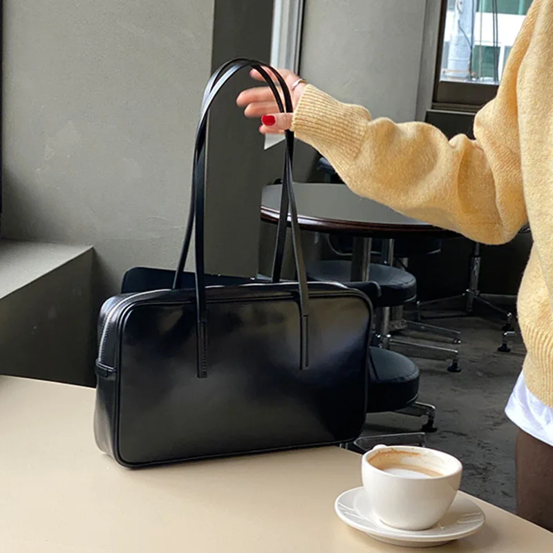 

South Korea Retro Boston Bag Temperament Leather Leather Underarm Shoulder Women's Bag Large-capacity Casual Square Diagonal Bag