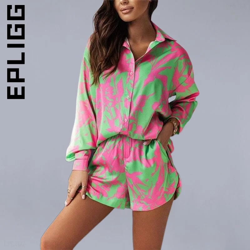 

Epligg New Women Set Basic Short Pants Casual Womens Print Two Piece Sets Retro Women's Suit Slim Women's Tracksuit Set Female