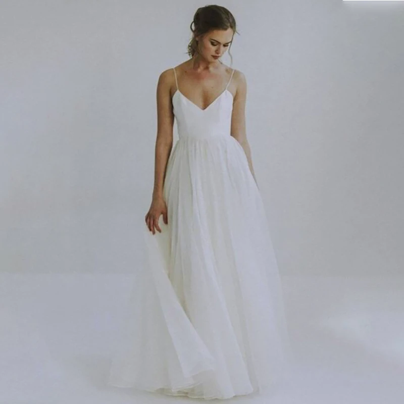 

Plunging V Neckline Beach Robe De Mariée Backless A-Line Sleeveless Sexy Spaghetti Straps Tulle Wedding Dress Gown Bridal Dress