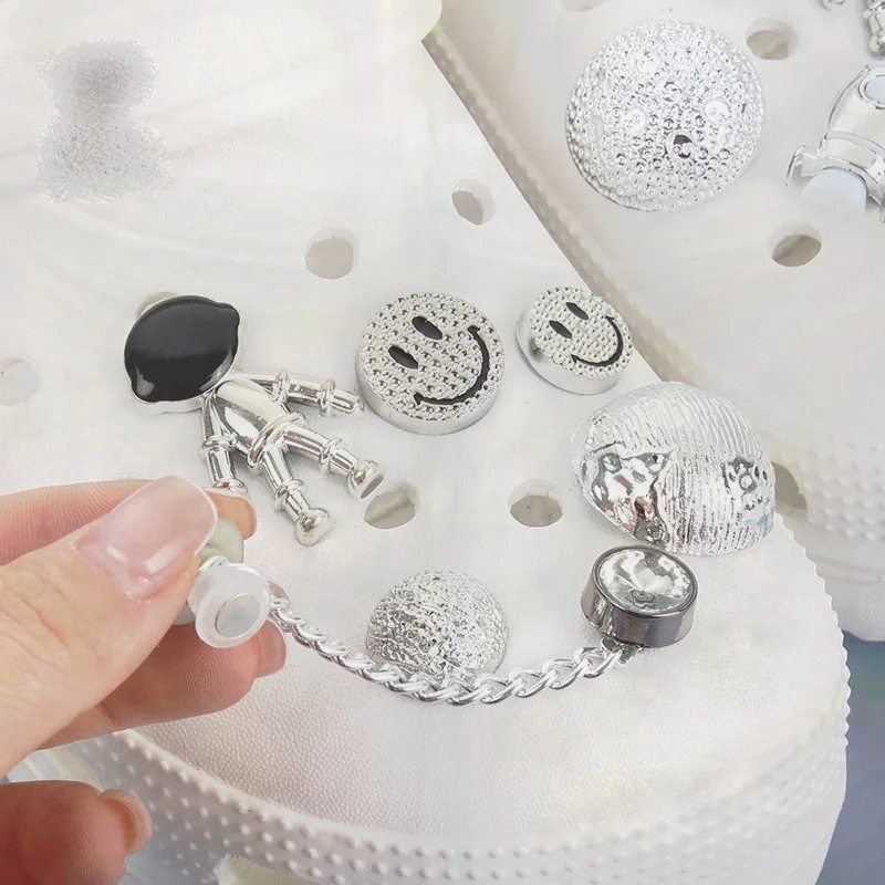 

Украшение для обуви астронавт, серебряная цепочка, шикарный космический корабль, Crocs, подвески, Вселенная, стразы Jibz, аксессуары для крокса, обуви 003D