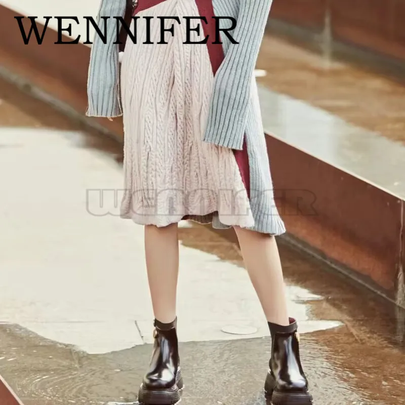 

Ботильоны из телячьей кожи на шнуровке с круглым носком и металлическими пуговицами