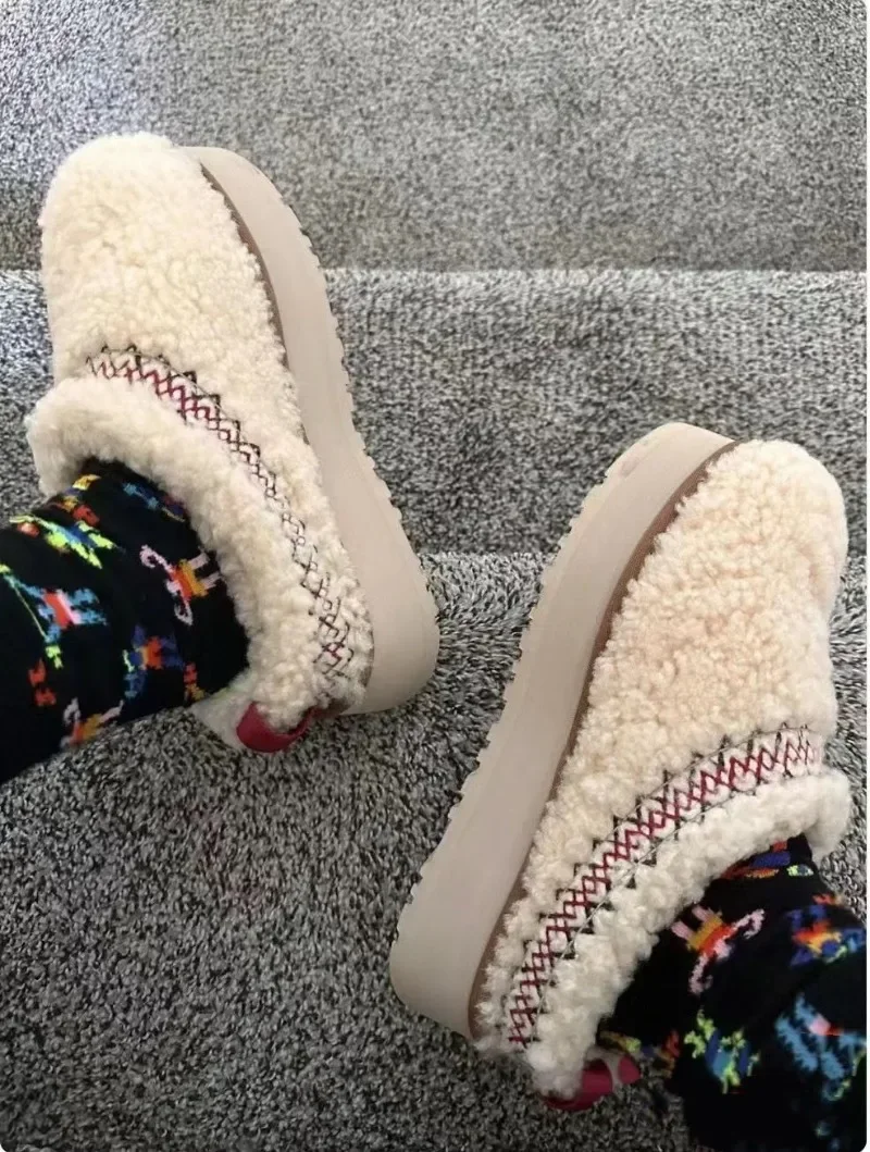 

Замшевые туфли женские на платформе, Роскошные теплые меховые лоферы, брендовые дизайнерские короткие сапоги из овечьей шерсти, на толстой подошве, для зимы