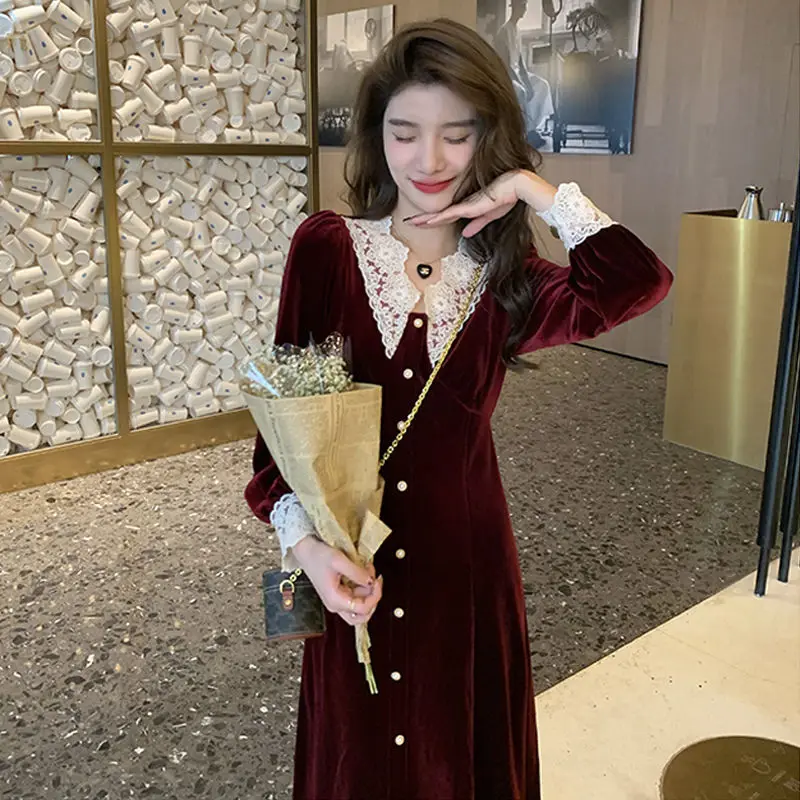 

Women Dress Gold Velvet V-neck Lace Patchwork Dress Female Spring Elegant Long Dresses Ladies Loose Party A-line Dresses G240