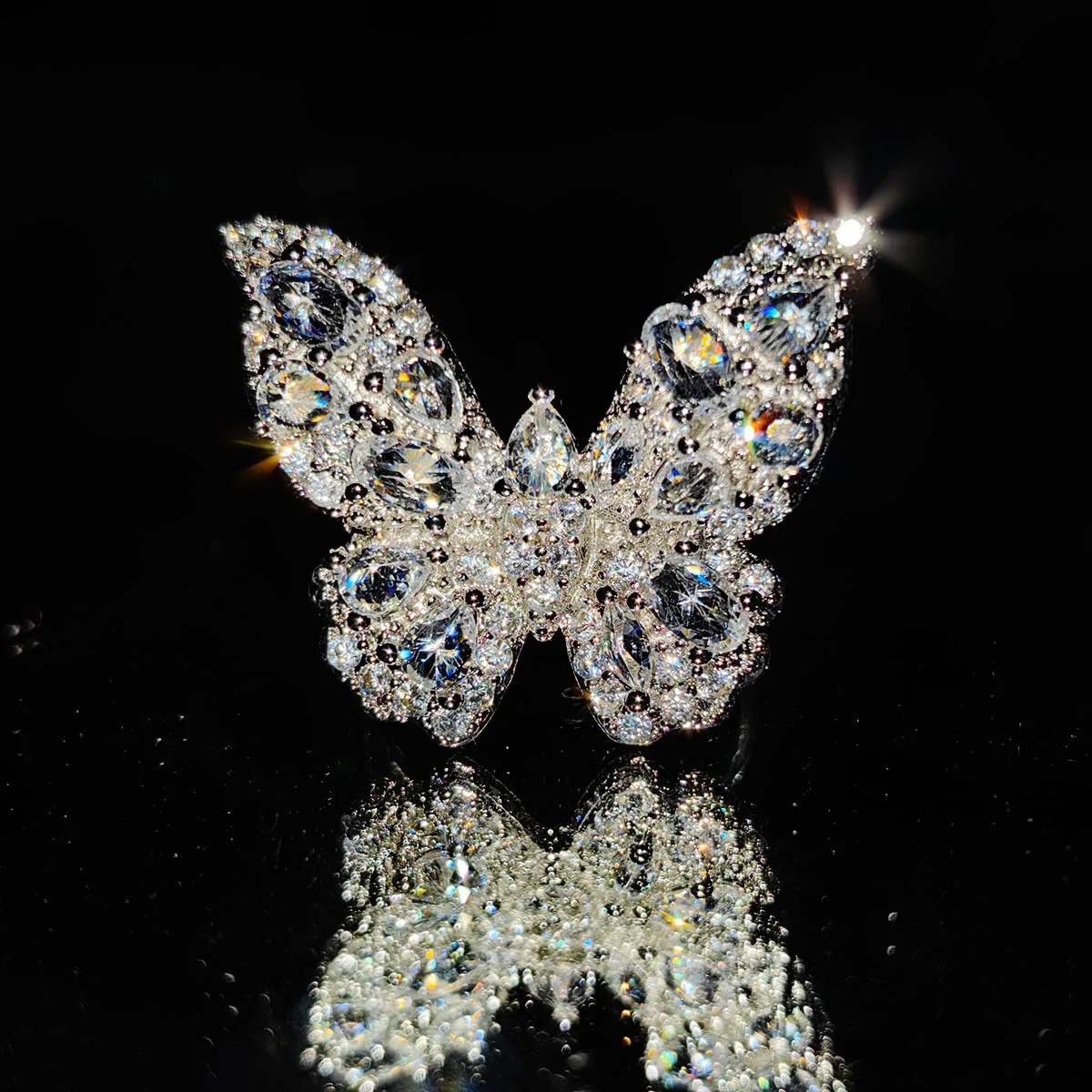 

New Design Butterfly Adjustable Opening Rings Luxury Shiny Cocktail Party For Women Inlaid Zircon Butterfly Ring Fashion Jewelry
