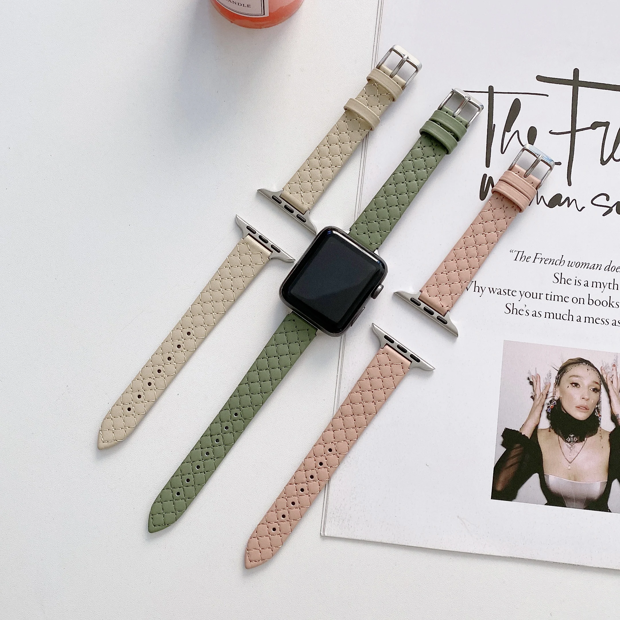 

Leather strap iWatch 40 mm 44 mm small waist lady leather hand band for Apple Watch 42 mm 38 mm series 2 3 4 5 6 7 SE Bracelet