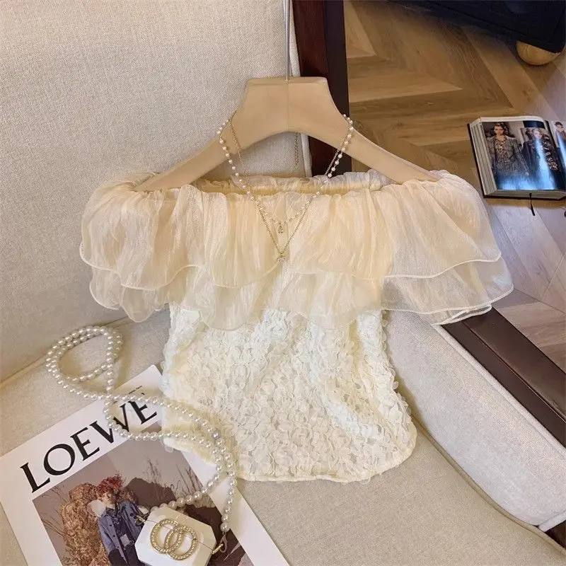 Милая и Пряная французская кружевная рубашка Miiiix с оборками на одно плечо 2024