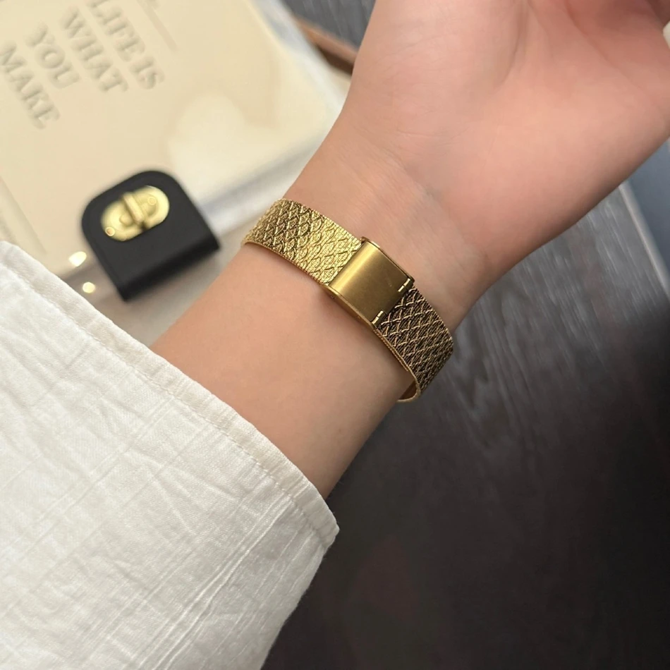 Фото Металлический браслет из нержавеющей стали с рыбьей чешуей для Apple Watch Series 11/10/9/8/7/Ultra iWatch, ремешок 49/46/45/44/42/41/40/38 мм №5