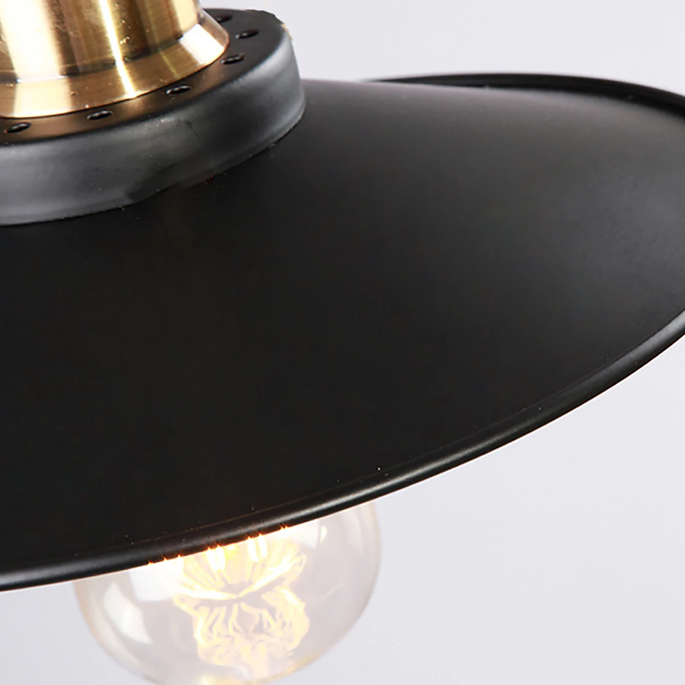 Стеклянная подвеска в стиле ретро