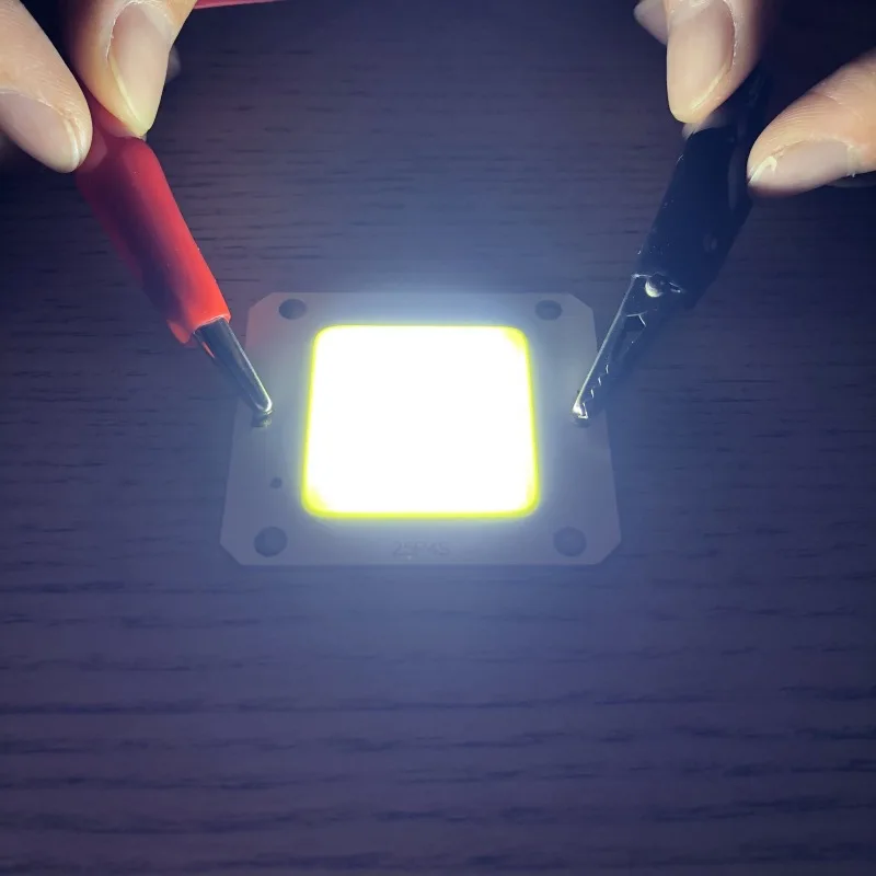 

Фонарь с COB чипом, 50 Вт, 12 В, не требует драйвера