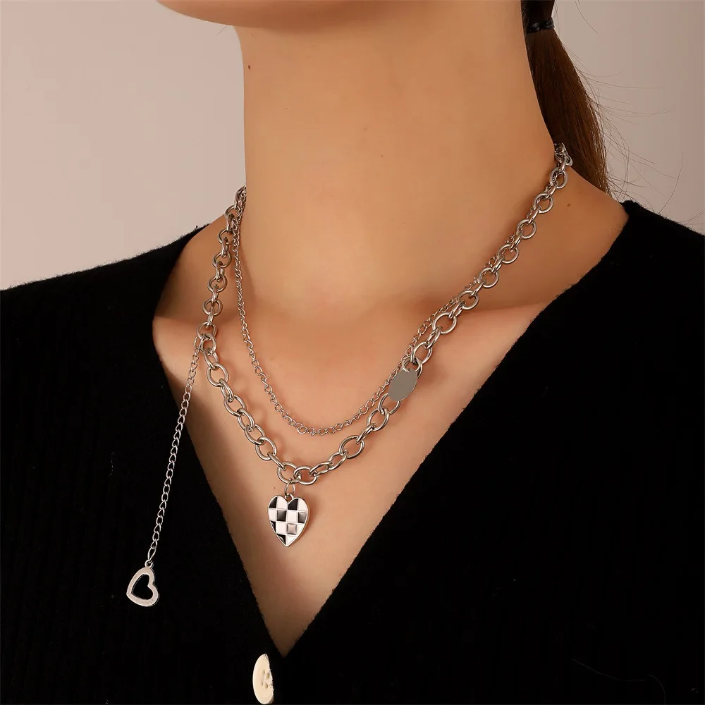 

Alloy Sparkling Clavicle Chain Vintage Multilayer Pendant Necklace for Women Charm Choker Necklaces Boho Jewelry Christmas Gift