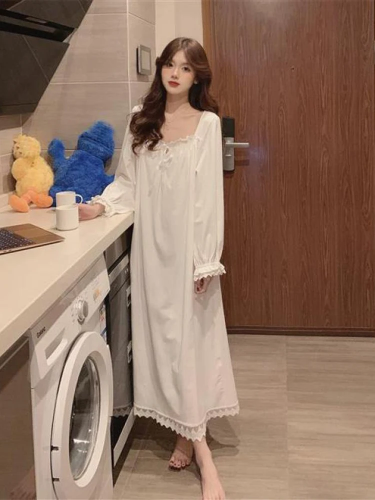 

Милая женская ночная рубашка миди 2022 с квадратным вырезом, кружевными оборками и длинным рукавом, белая Домашняя одежда, Весенняя пижама в я...