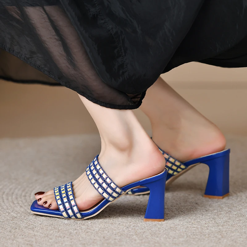 2023 New Luxurious Summer High Heel Slippers Women Fashion Rhinestone Women's Slippers Thick Heel Open Toed Slippers Zapatos