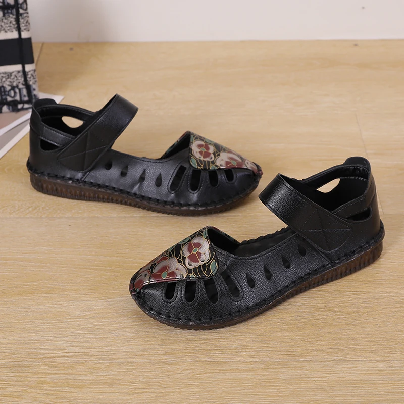 2023 New White Moccasins Geunine Leather Ladies Shoes for Women Peep Toe Handmade Floral Sandals Leisure Mom Mary Jane Shoes