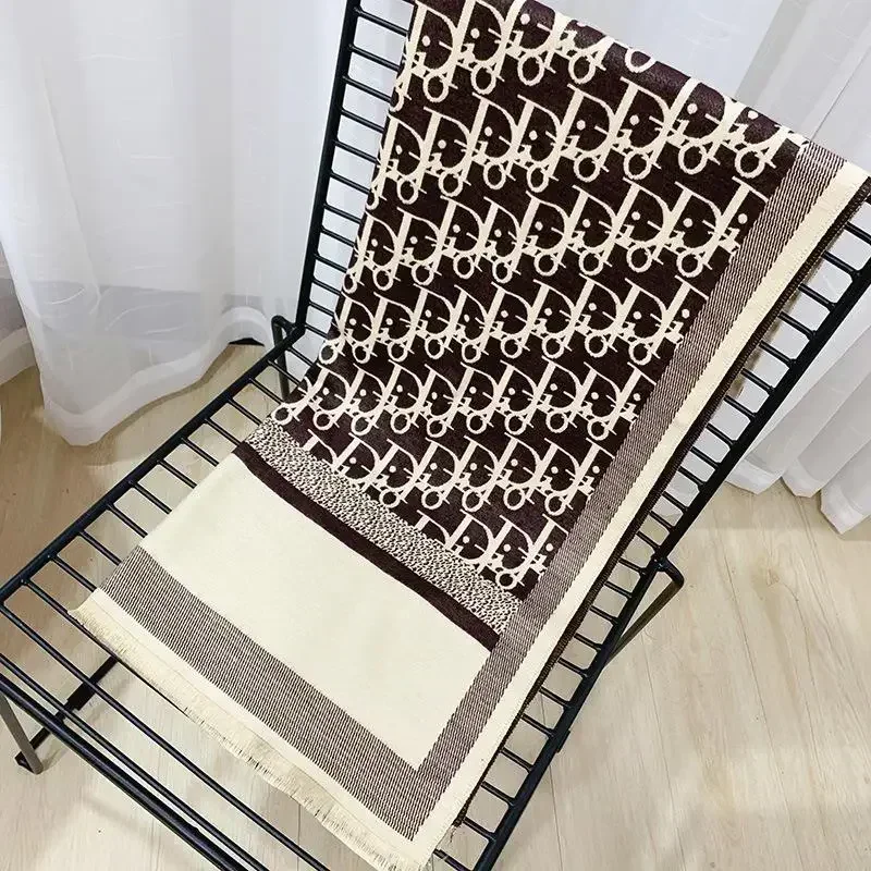 Рисунок 3 - Новинка 2023, модный шарф