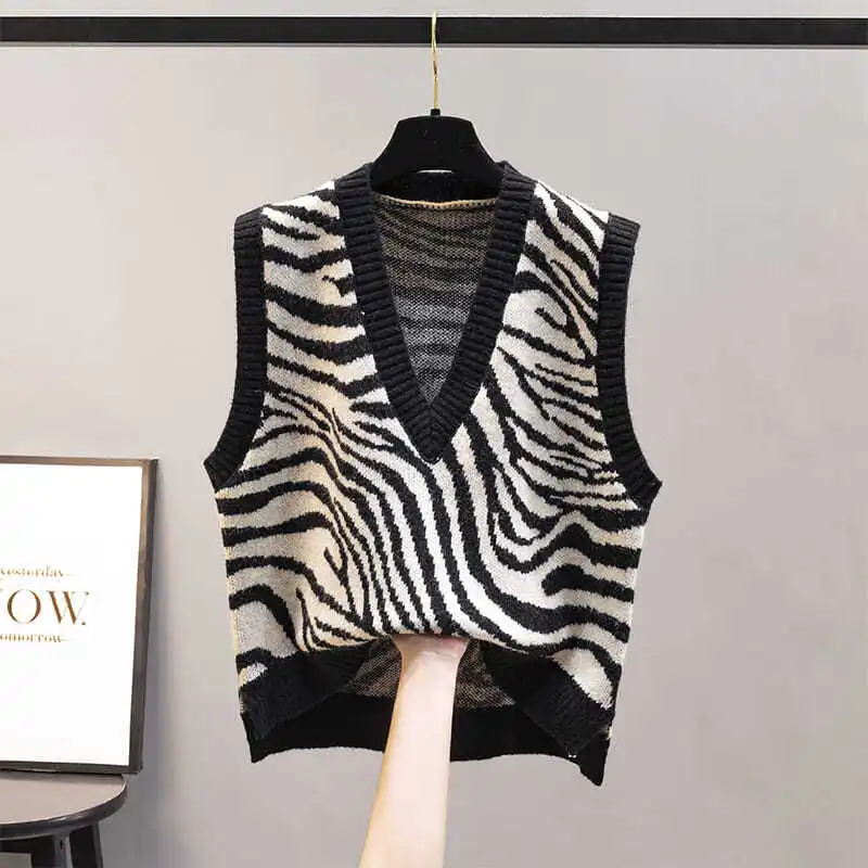 

V-Neck Knitted Vest Women New Korean Fashion Zebra Pattern Sleeveless Sweaters Waistcoat for Outwear Spring Autumn 2022 X82