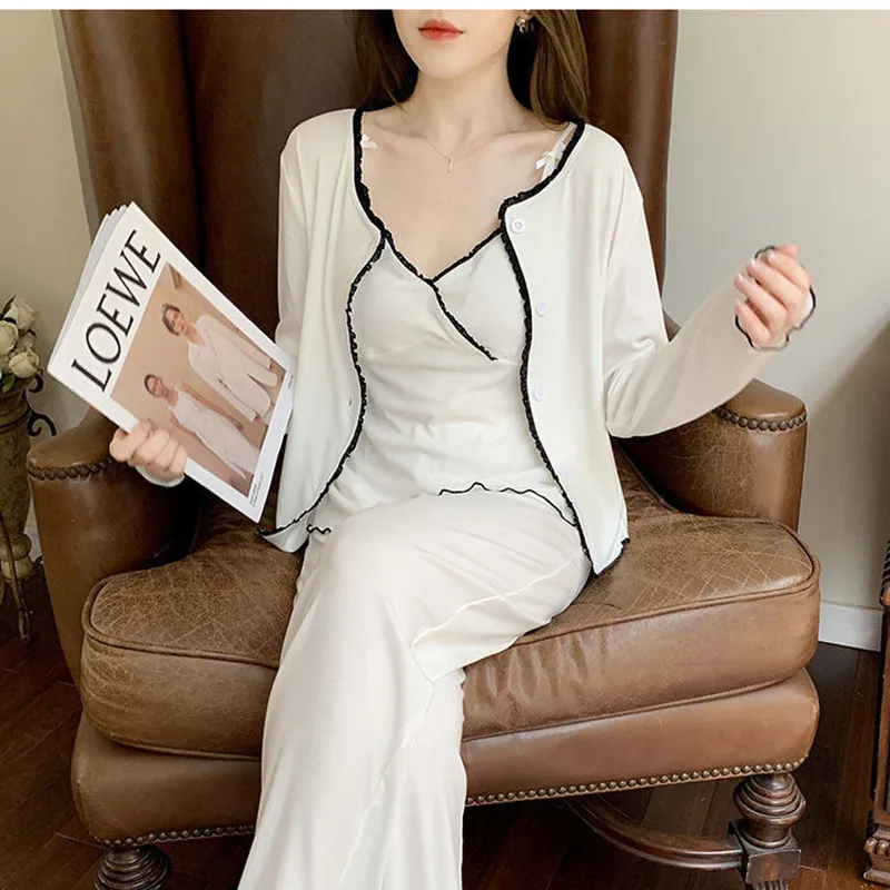 New sexy suspenders three-piece pajamas women's spring, autumn and winter 2023 thin white home clothes with chest pads.