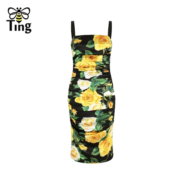 Женское платье на бретелях-спагетти с открытой спиной |