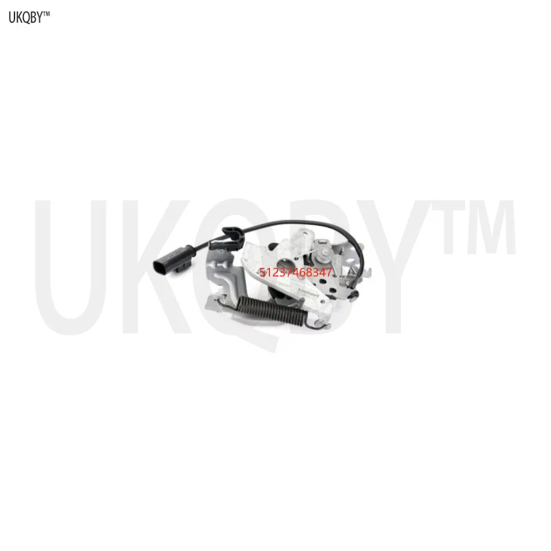 

Закройте переднюю крышку автомобиля на правой стороне. Заблокируйте переднюю крышку автомобиля с активной левой стороны 51237468347 512374683