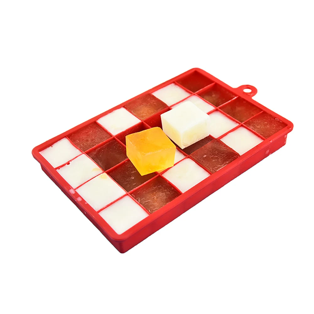 Силиконовая форма для льда с крышками 24 отделения |