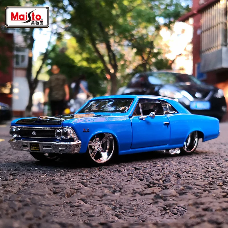

Maisto 1:24 1966 Chevrolet Chevelle SS 396 Alloy Car Model Diecast Metal Toy Car Model Simulation Collection Children Toy Gift