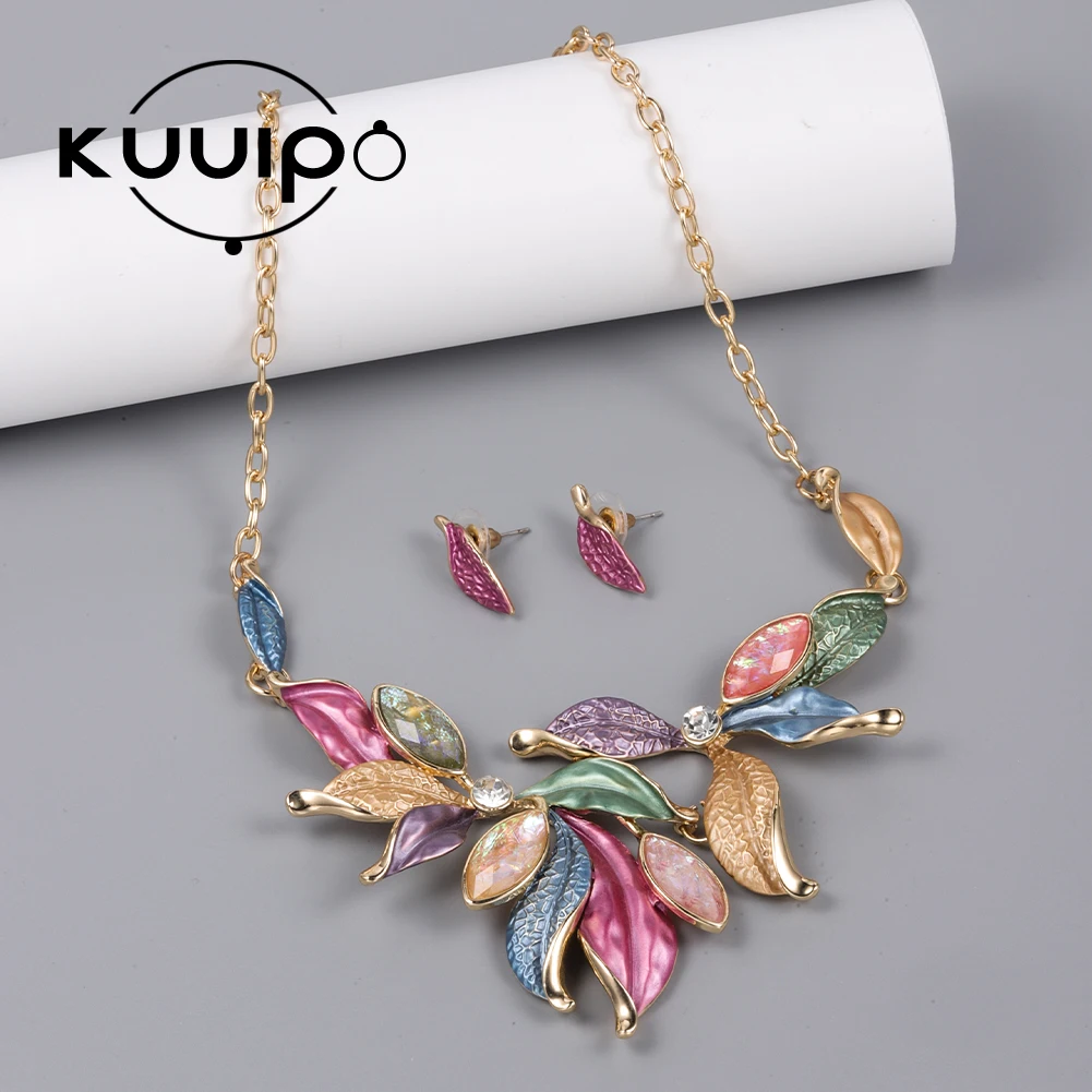

Kuuipo New in Chains Fashion Jewelry Aesthetic Streetwear Leaf Chokers Enamel Elegant Birthday Gifts Necklaces for Women Luxury