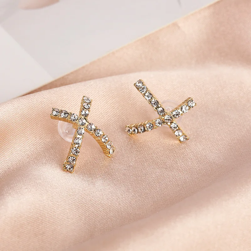 

Metal Diamond X-shaped Cross Stud Earrings Simple Classic Fashion OL Women's Earrings