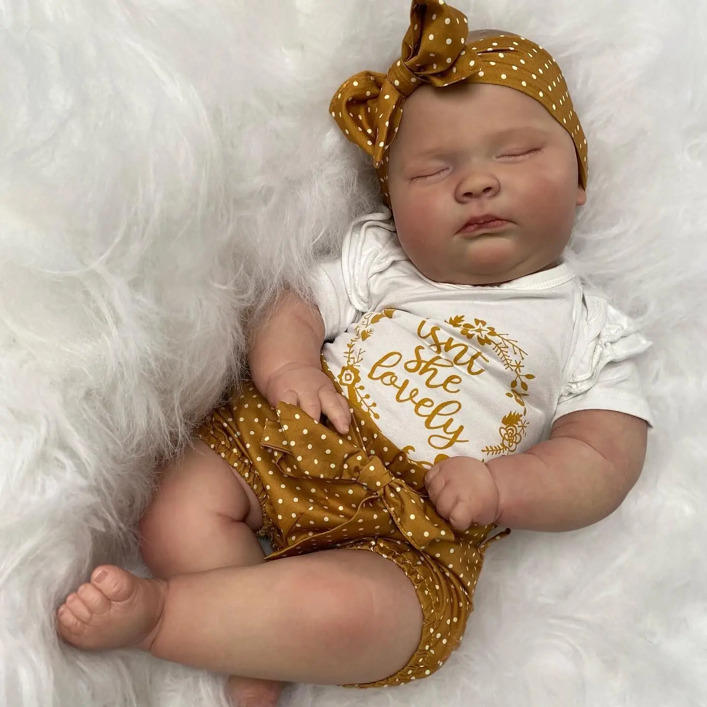 60cm 3D Skin Soft Silicone Reborn Baby Sleeping Girl Cloth Body Art Bebe Doll with Vascular Vein Like Real