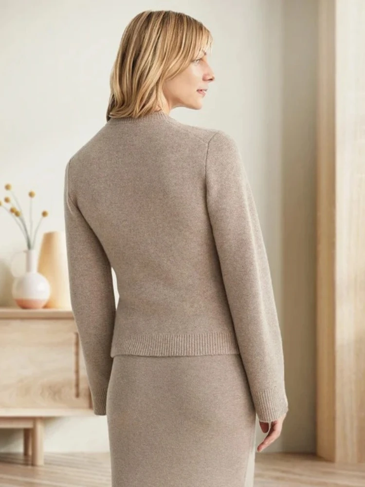 2024 женский облегающий вязаный кардиган короткий корейский вариант осенне-зимний