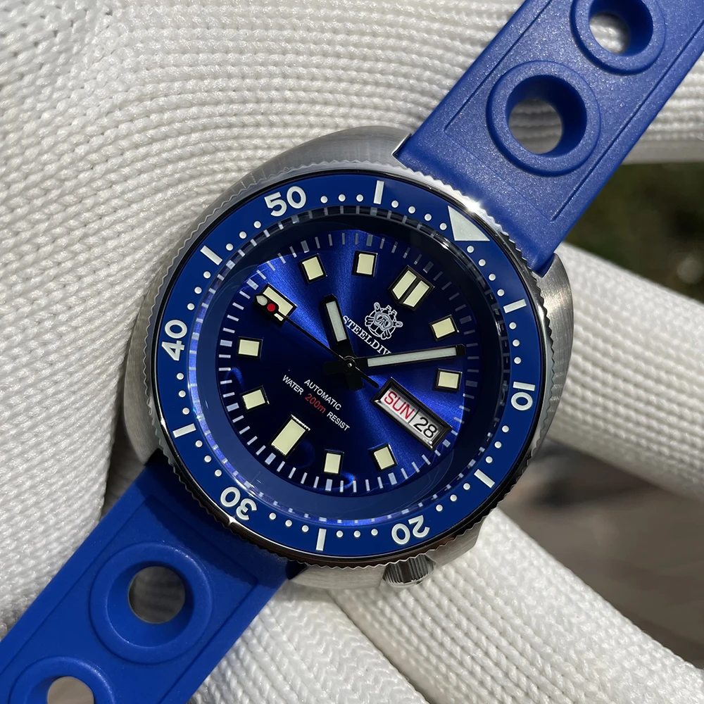 

Dual Calendar Dive Watch STEELDIVE Official Upgrade Model SD1970W NH36 Automatic Mechanical Movement Ceramic Bezel Wristwatch