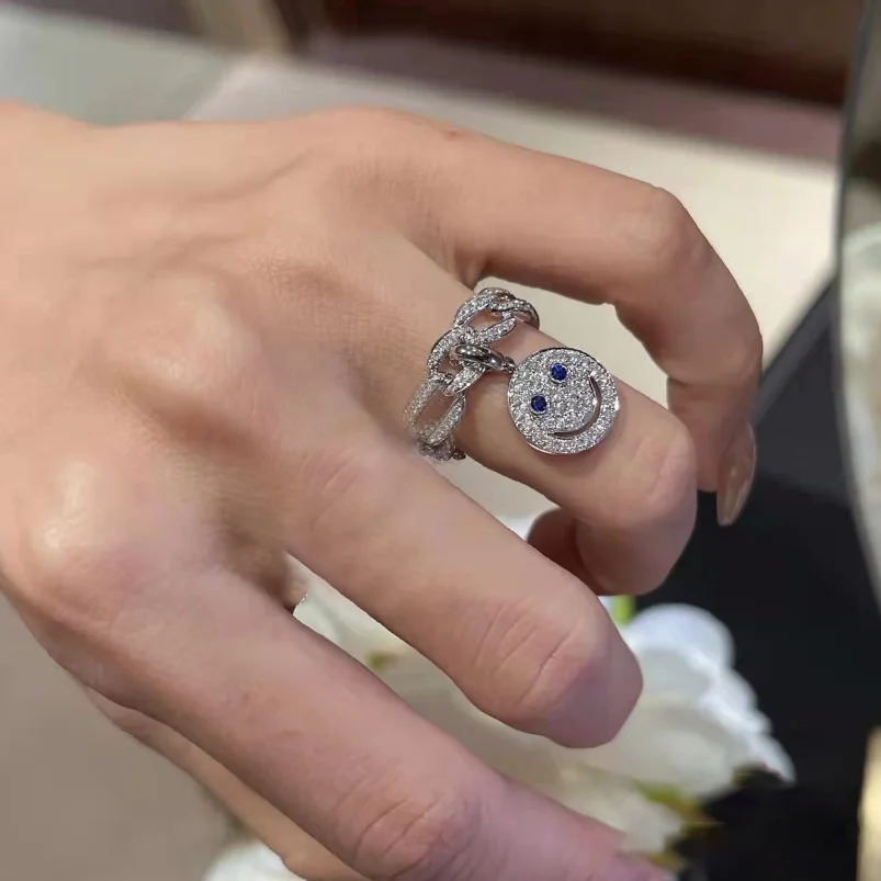 

2022 New Arrival Exquisite Women's 925 Silver Ring Cute Simle Face Winding Design AAAAA Zircon Ring Creative Jewelry Girls Gift
