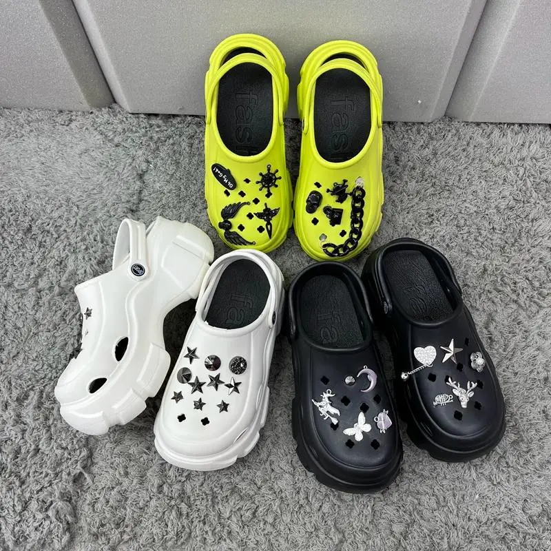 

Fashon Chunky Sandals with Charms Fashon Women Summer Shoes Cool