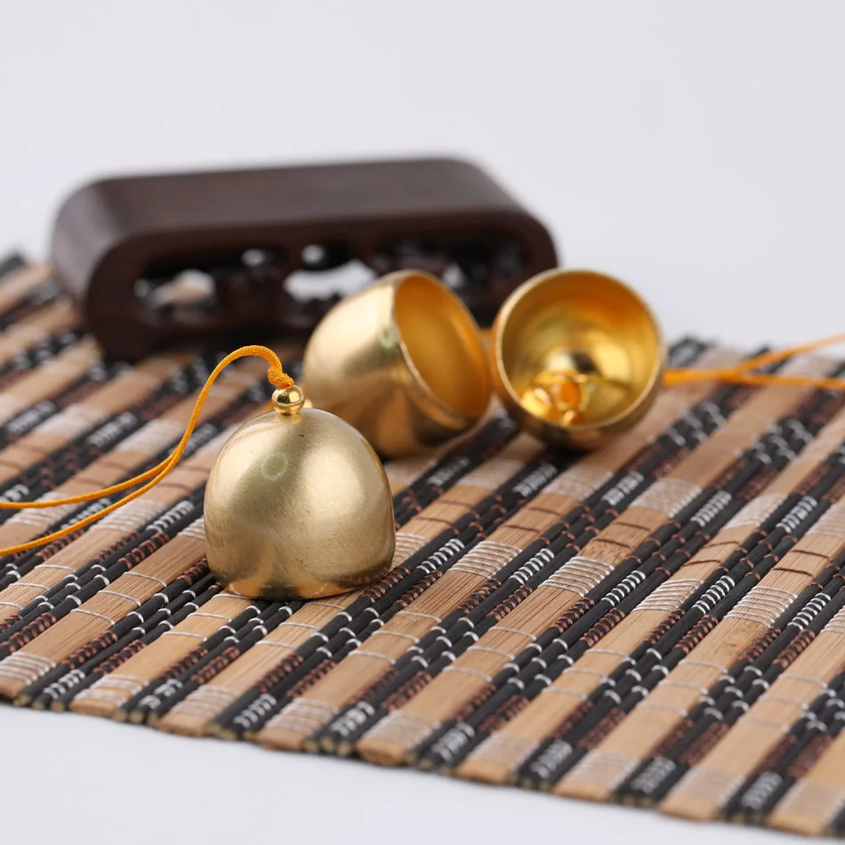 

Винтажный колокольчик из сплава