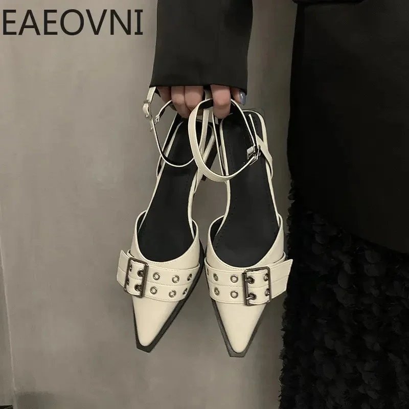 

2023 Summer Rivet Women Sandals Designer Ladies Pointed Toe Flats Sandalias Female Elegant Dress Gladiator Shoes