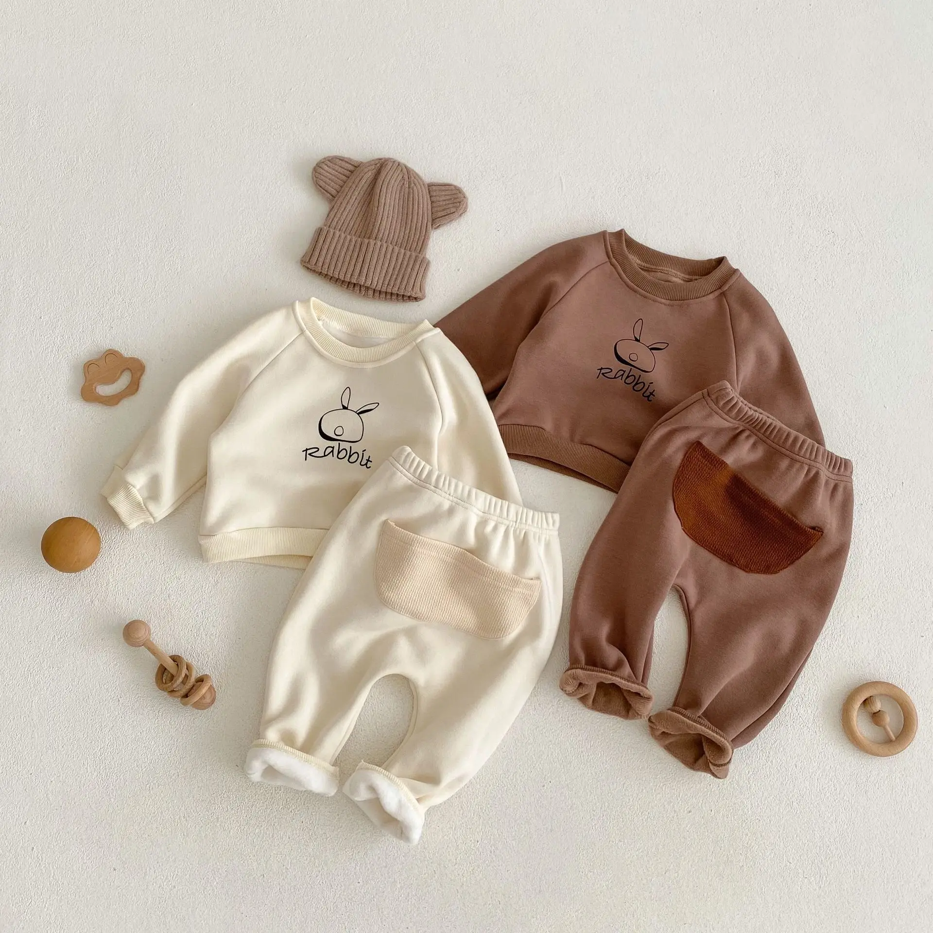 Baby Winter Clothes Cartoon Rabbit Print Baby Suit Boy And Girl Plus Velvet Thick Top + Big pp Pants 2-Piece Set