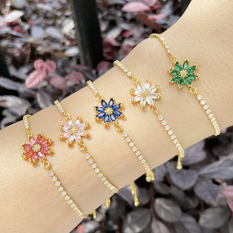 

2022 New Color Zircon Flower Bracelet Women Ins Fashion Daisy Charm Bracelet Women's Hand Jewelry Accessories Wholesale