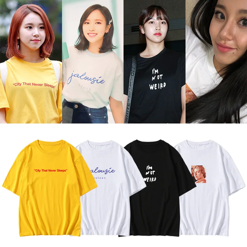 

Футболка размера оверсайз с круглым вырезом и коротким рукавом