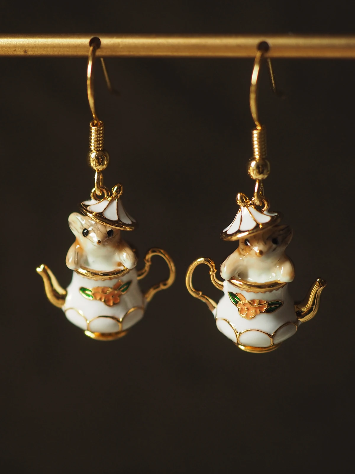 

European style autumn and winter cartoon teacup chipmunk earrings