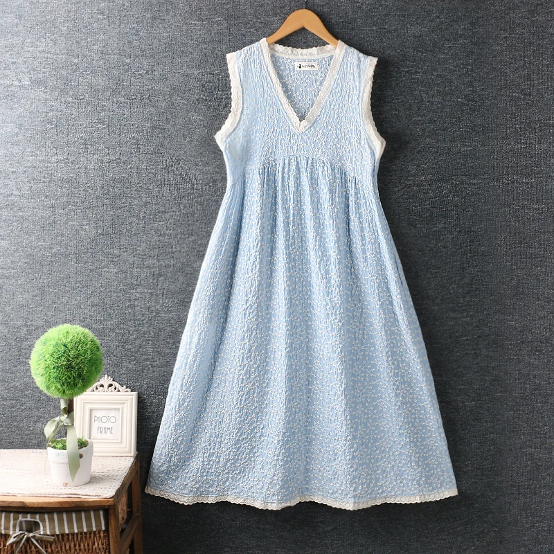 

Summer Sleeveless Embroidered Dress Women V Neck Casual Dress 5553