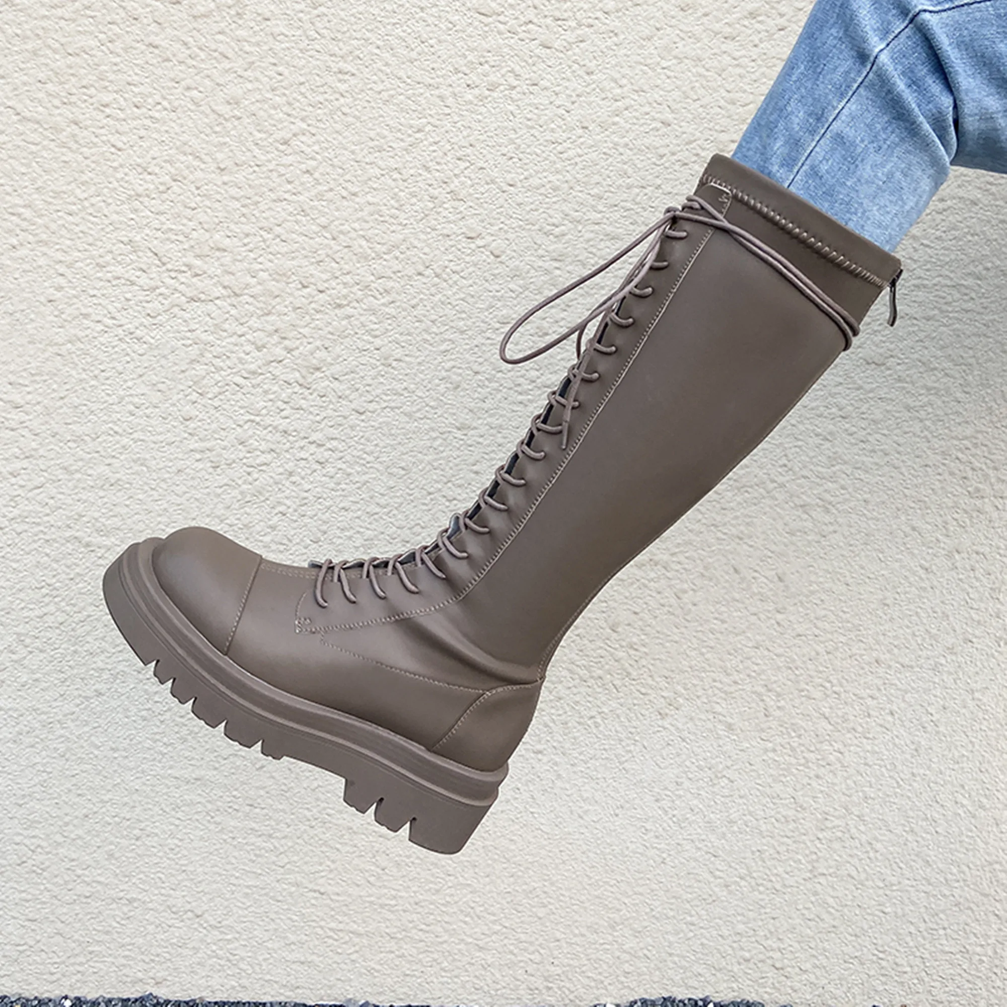 

Новинка, зимняя женская обувь, высокие сапоги до колена на шнуровке, повседневная обувь на плоской подошве, кроссовки, удобные длинные сапоги для девушек, большие размеры