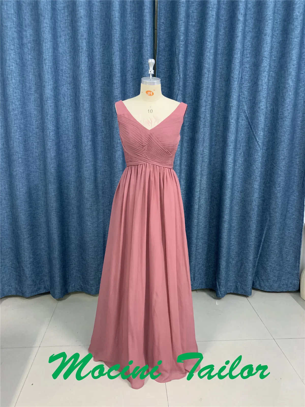 2023 New Dusty Rose Sexy Chiffon V-neck Sleeveless Pleats Not In Full Size Bridesmaid Dress Luckgirls Mocini Tailor-Real Picture