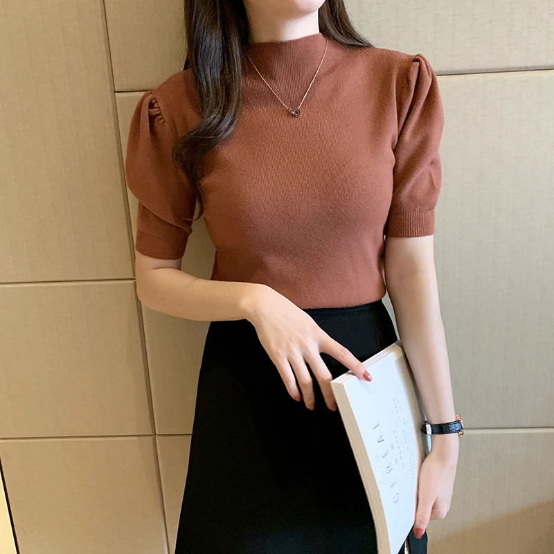 Женский трикотажный свитер с коротким рукавом белый цвет модель G03 2023