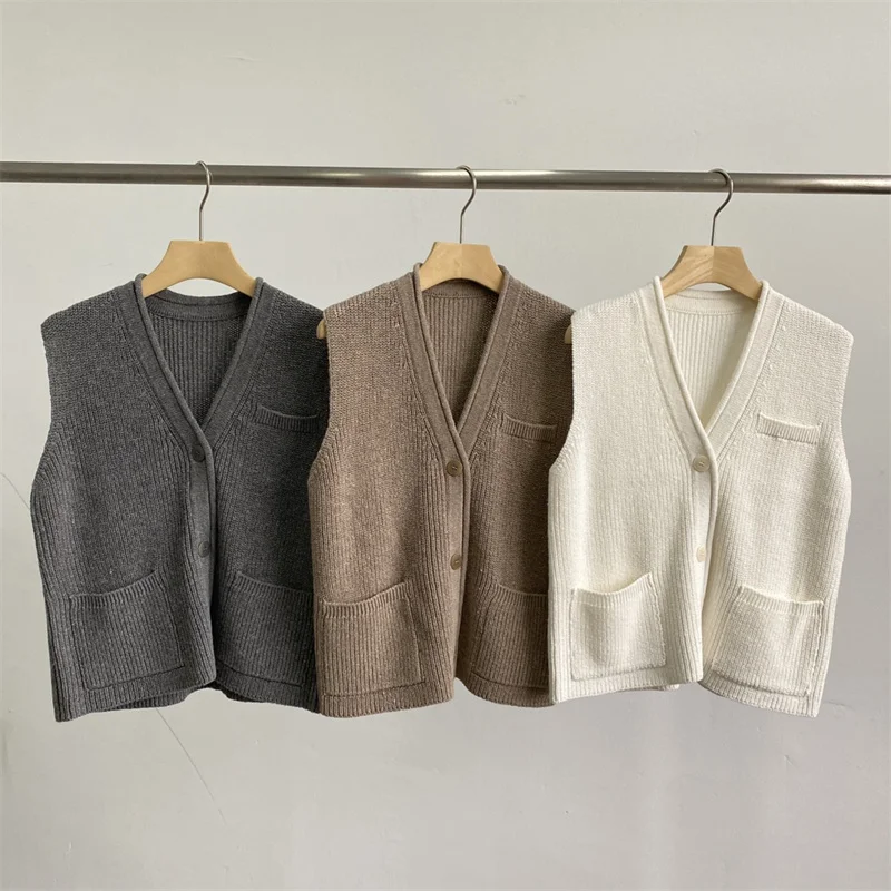 

Женский однобортный жилет с V-образным вырезом, осень 2022