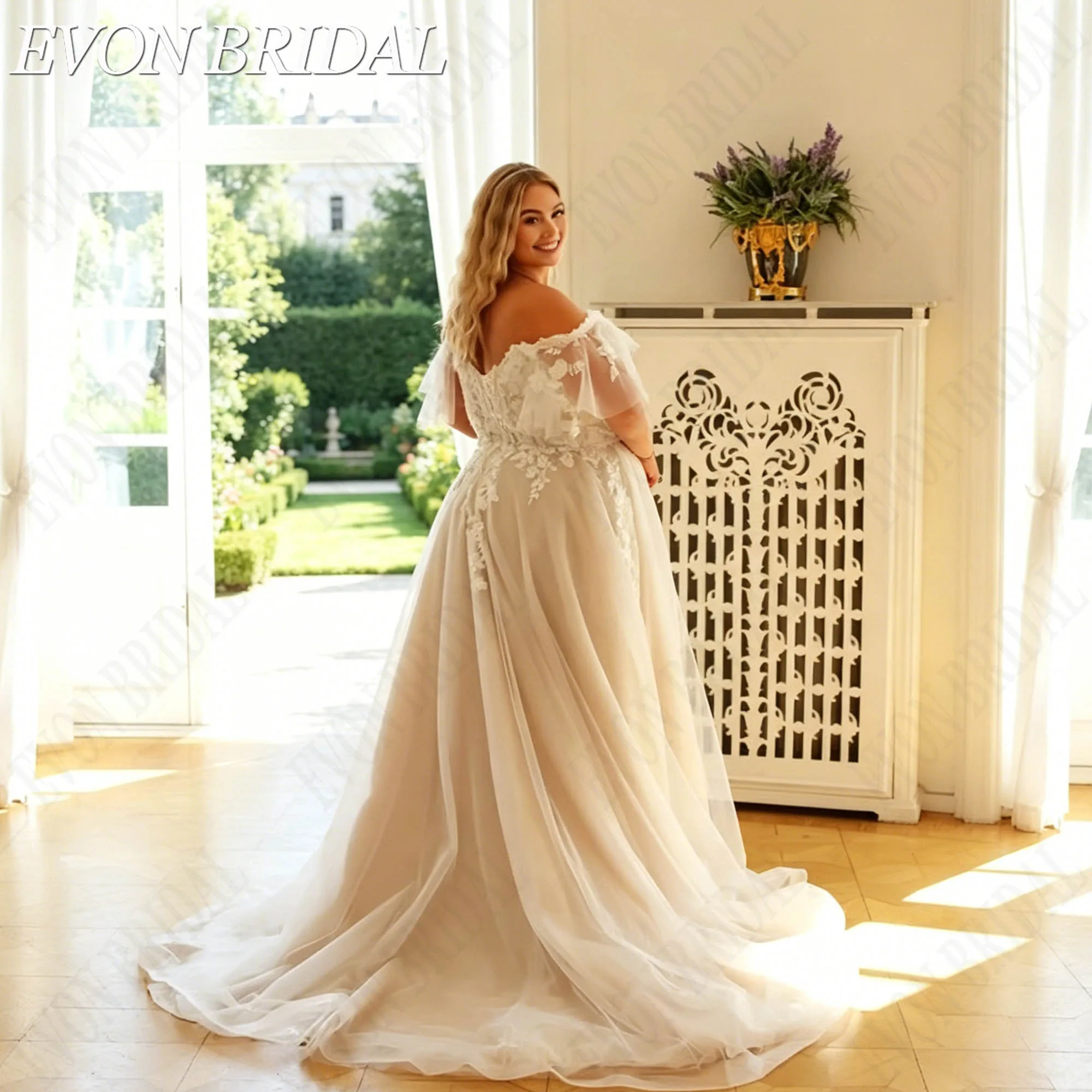 Фото EVON BRIDAL Свадебное платье больших размеров с кружевными аппликациями V-образный вырез из тюля А-силуэт на одно плечо индивидуальный пошив невесты платье для свадебной церемонии официального бракосочетания №2