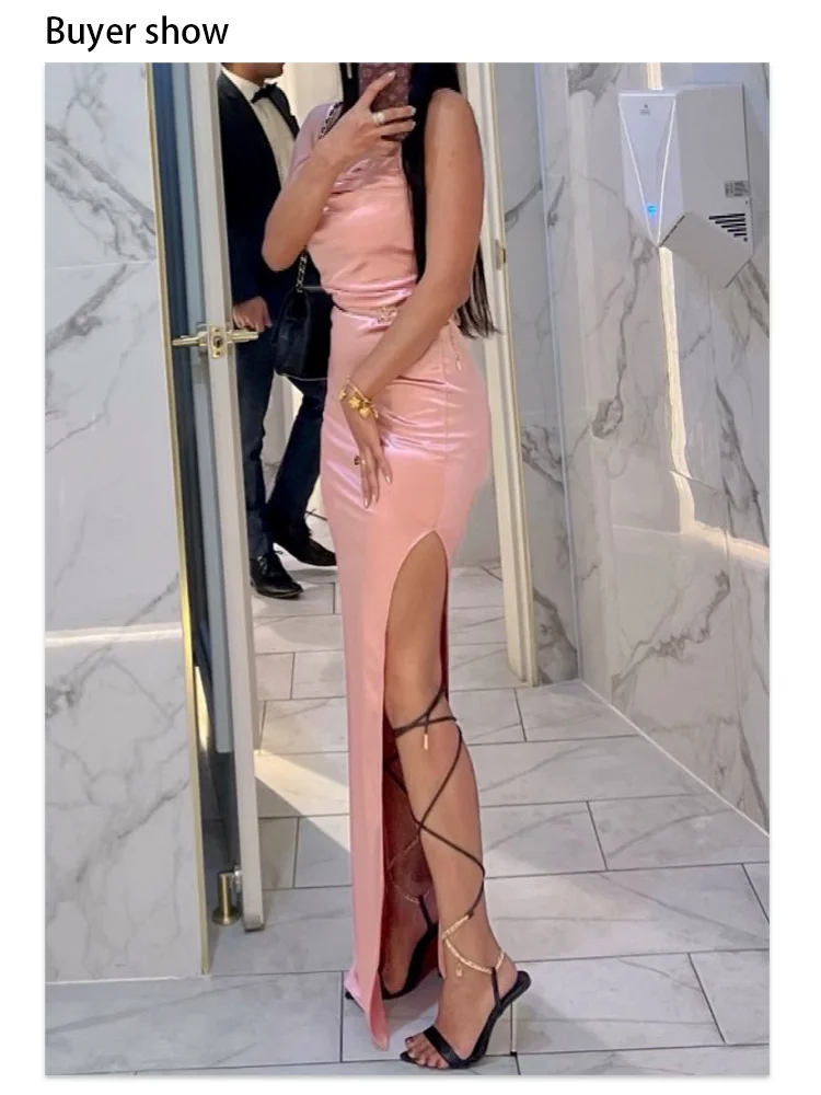 Женское атласное платье на бретелях-спагетти с квадратным вырезом и открытой