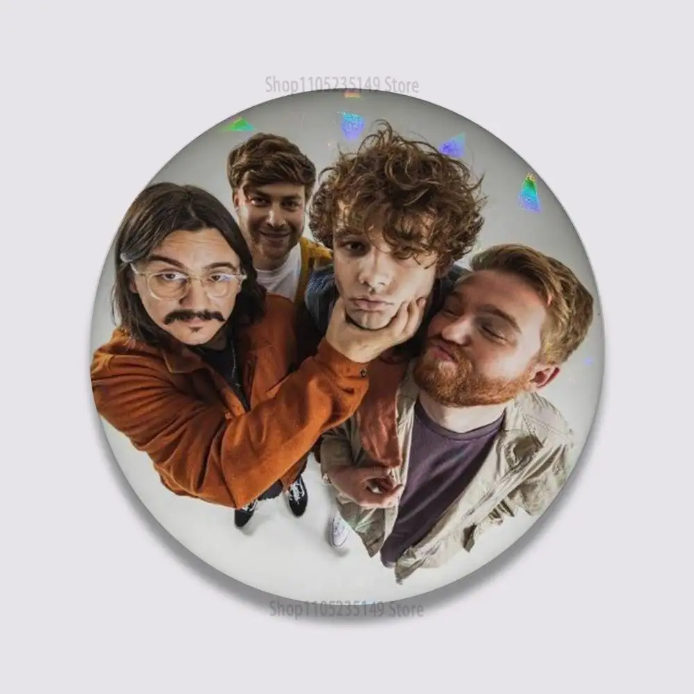 

Lovejoy Wilbur 58 мм круглая жестяная брошь