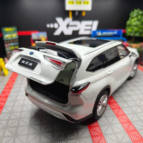 WAUH Highlander 1:18 металлическая модель автомобиля