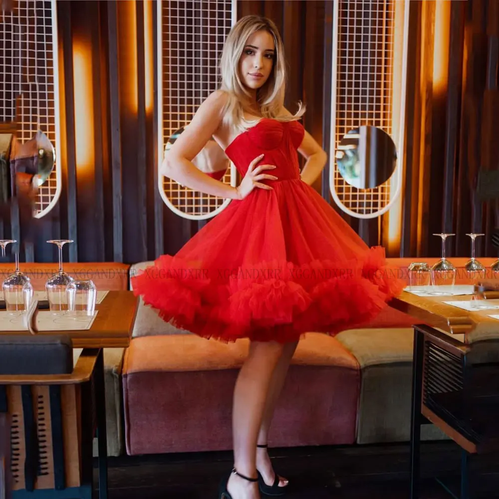 

Sexy Sweetheart Red Short Homecoming Dresses Corset Lace Up Mini Prom Gown 15 16 Girls Ball Gown Tulle Brithday Party Dress